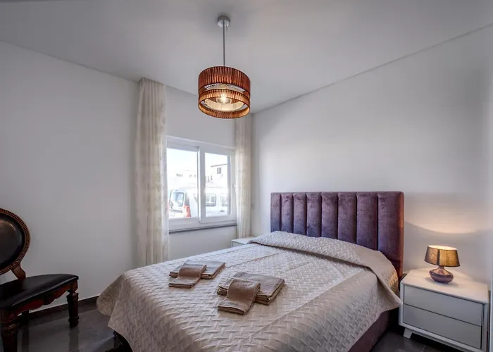 Lejlighed & Surf Lovers With Ac - *